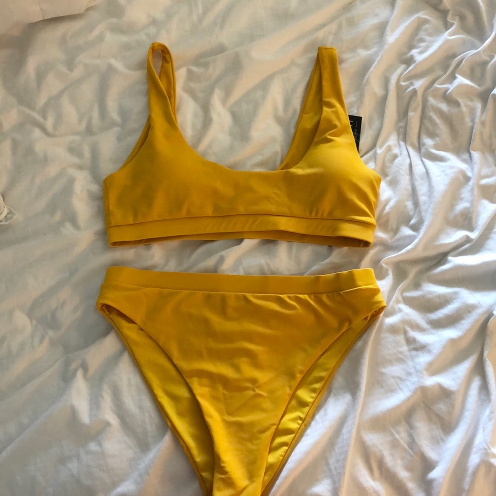 Bathing suit